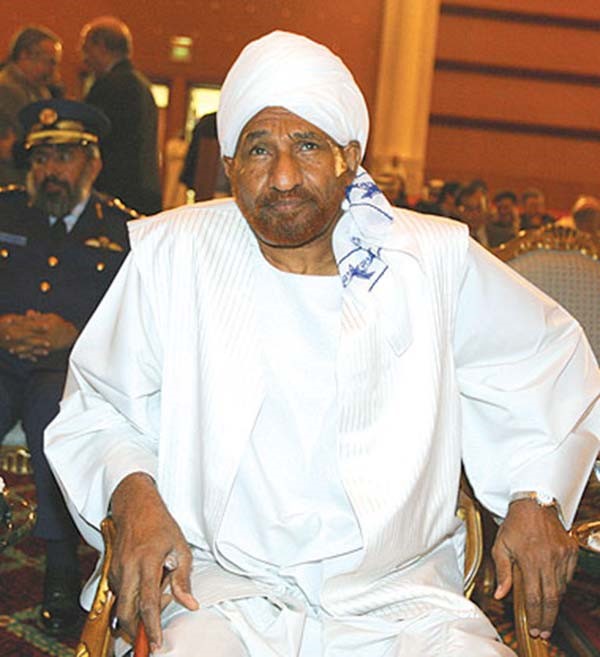 عودة المعارض الصادق المهدي إلى السودان بعد غياب دام أكثر من عامين