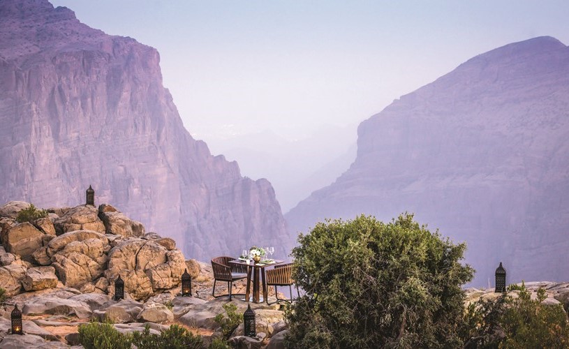 منتجع أنانتارا الجبل الأخضر.. صديق الغيم