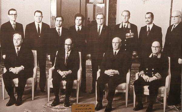 منارة الراحل علي زكريا الأنصاري.. إضاءة على مسيرته الحافلة بالعطاء