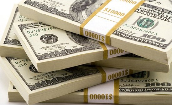 الدولار يرتفع  إلى 19.15 جنيهاً وتحويل الألف جنيه بـ ١٦٫١٨٥