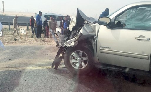 المركبة وقد تهشمت بسبب حادث المطلاع﻿