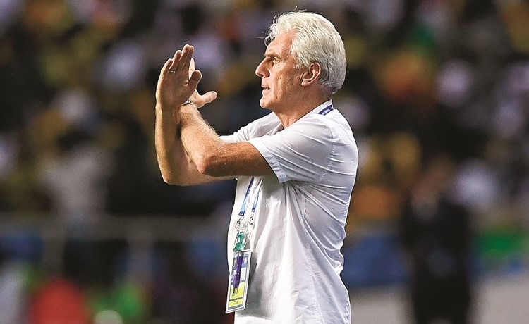 مدرب الكاميرون هوغو بروس يريد تجاوز السنغال﻿