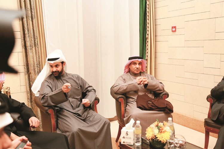 الشيخ طلال الصباح وعبدالله العنزي﻿