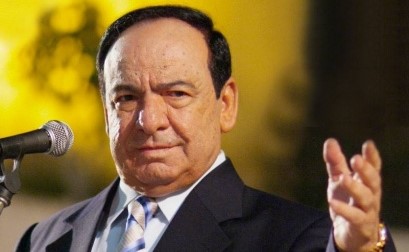 بالفيديو .. انس صباح فخري ينفي وفاة والده