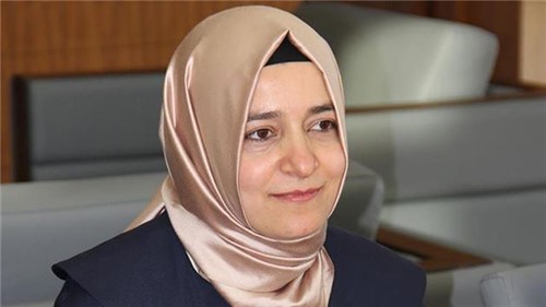 تركيا تمنح 750 ألف بطاقة دعم مالي للاجئين السوريين