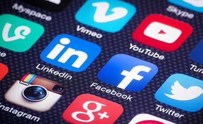 «الداخلية»: لا صحة لصدور قرار بمراقبة خدمات التواصل الاجتماعي وتطبيقاتها