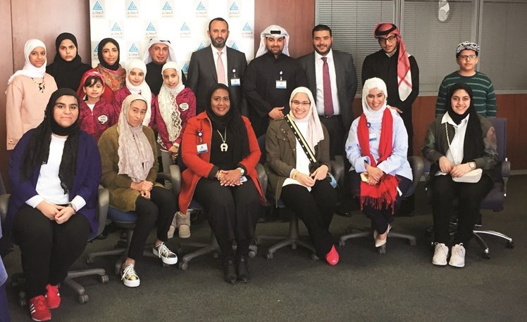 الطالبات المشاركات في الدورة التدريبية﻿