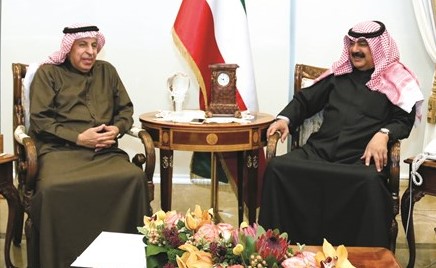  خالد الجارالله خلال لقائه مع السفير د. عبدالعزيز الفايز ﻿