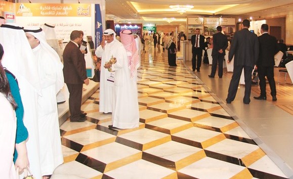 جانب من الإقبال على احد معارض الشركة السابقة ﻿
