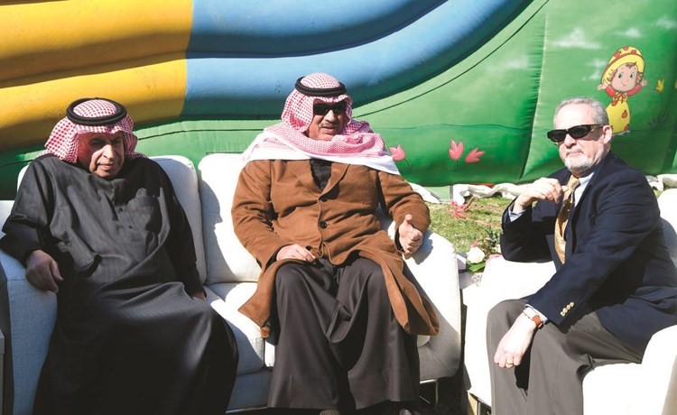 الشيخ صباح الخالد والسفير السعودي د. عبدالعزيز الفايز والسفير الاميركي لورانس سيلفرمان﻿