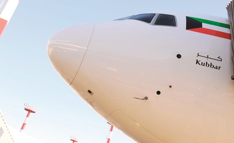 «الكويتية» تتسلم «كُبر» رابع طائراتها من طراز بوينغ  300ER - 777