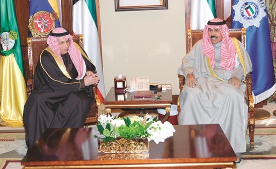 سمو ولي العهد لدى استقباله الشيخ خالد الجراح ﻿