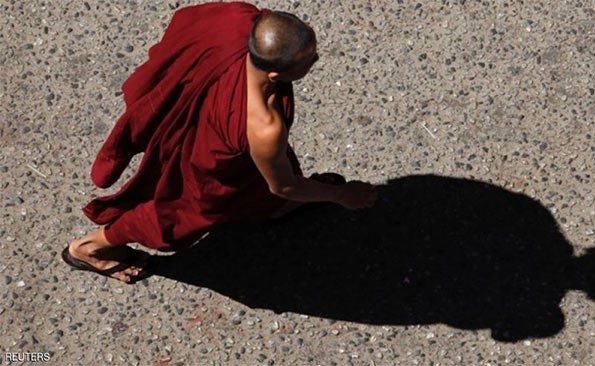 القبض على راهب بوذي أخفى "ما لا يمكن تخيله"