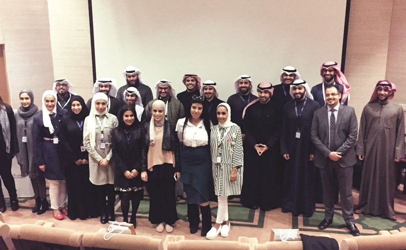 المشاركون في الجلسة﻿