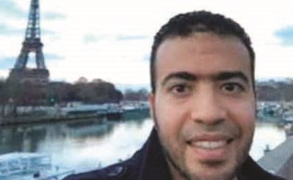 الـسيلفي التي التقطها عبدالله الحماحمي بالقرب من برج إيفيل ﻿