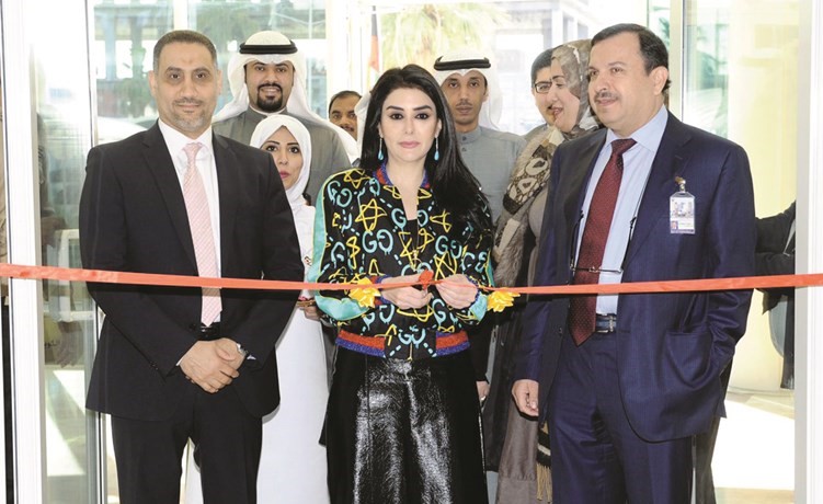 د. أفراح الصراف خلال افتتاح اليوم التوعوي في منطقة الصباح الطبية ﻿