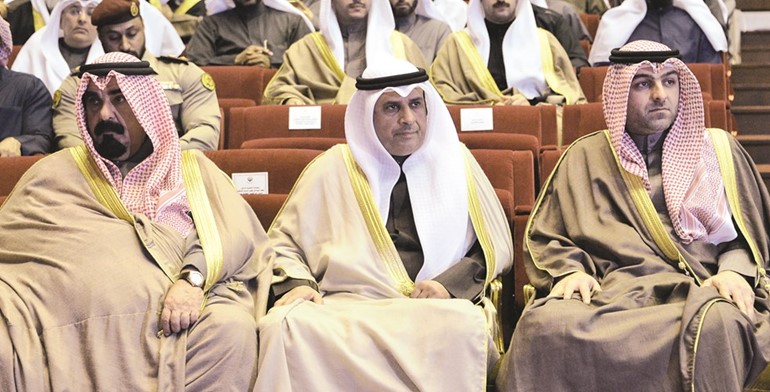 ياسر أبل ود.فالح العزب والشيخ أحمد الخليفة﻿