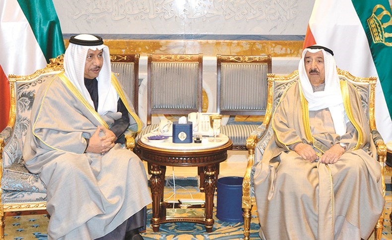صاحب السمو الأمير مستقبلا سمو رئيس الوزراء الشيخ جابر المبارك ﻿