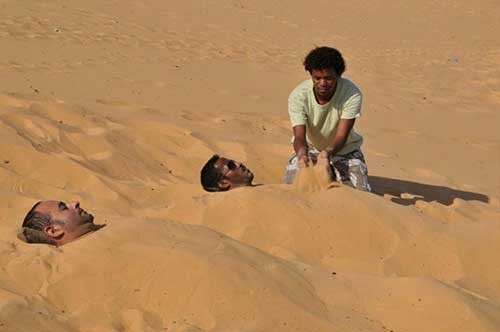 بالفيديو والصور .. «أناكاتو».. تجربة فريدة للحياة في بلاد الذهب