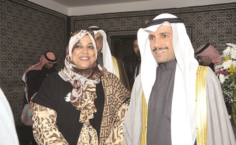 رئيس مجلس الامة مرزوق الغانم مع الزميلة هناء السيد﻿