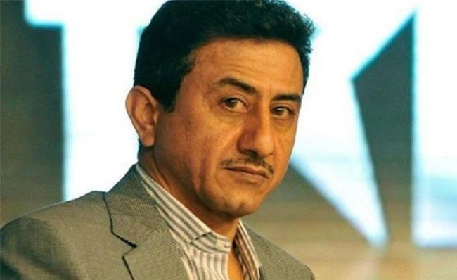 ناصر القصبي يروي قصة نخلة زرعها والده قبل 20 عاماً وماتت يوم رحيله