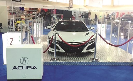 ACURA NSX بأحصنتها الـ 573 كانت في استقبال رواد معرض «البراق للخيل والفروسية»