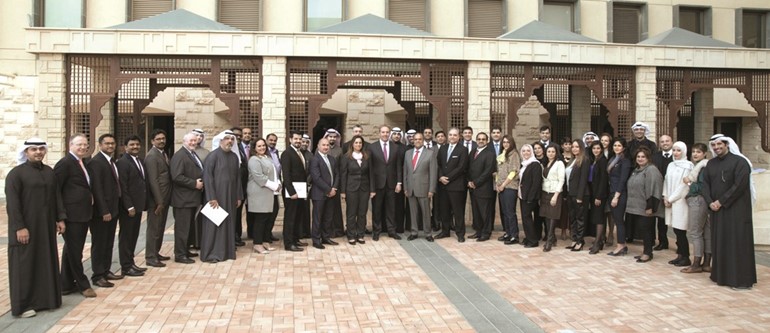 فريق بنك الخليج بعد اختتام التدريب ﻿