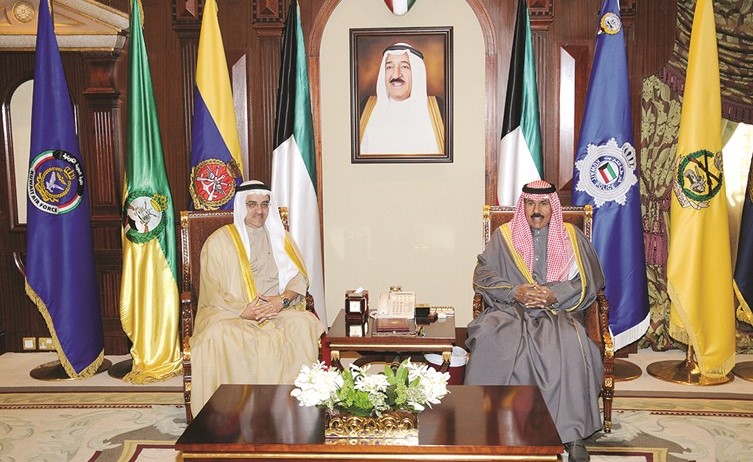 سمو ولي العهد الشيخ نواف الأحمد مستقبلا أحمد المليفي ﻿