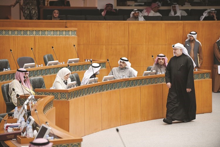 الشيخ صباح الخالد وهند الصبيح وعبدالرحمن المطوع ومحمد المطير وأنس الصالح وخليل الصالح﻿