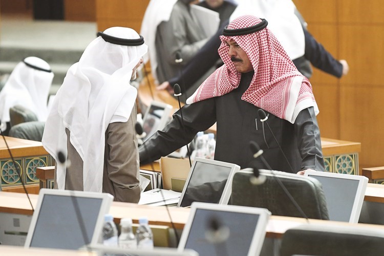 الشيخ محمد الخالد خلال الجلسة﻿
