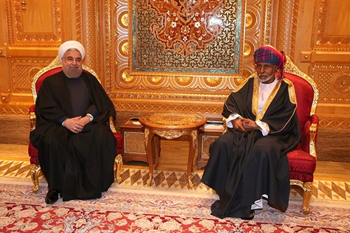 السلطان قابوس والرئيس الإيراني بحثا العلاقات الثنائية والتطورات الإقليمية والدولية