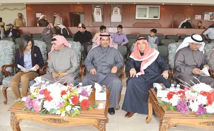 د.حمود فليطح ومسعود حيات ومحمد القطامي وآلاء السلطان يتابعون المهرجان ﻿