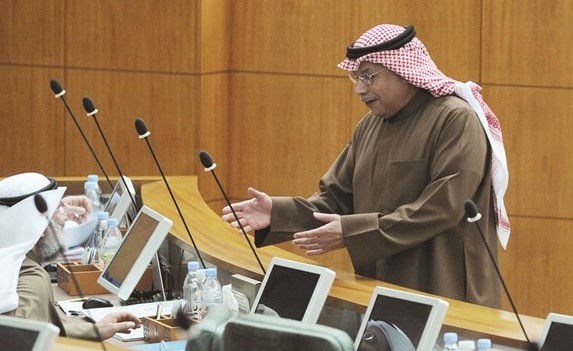 الشيخ خالد الجراح في حديث مع عبدالرحمن المطوع﻿