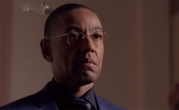 بالفيديو.. ماذا يفعل هذا الممثل الأميركي في الجنادرية؟