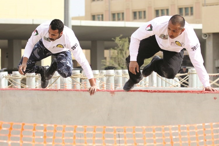 تخطي الحواجز والحصون بسرعة ومهارة ﻿