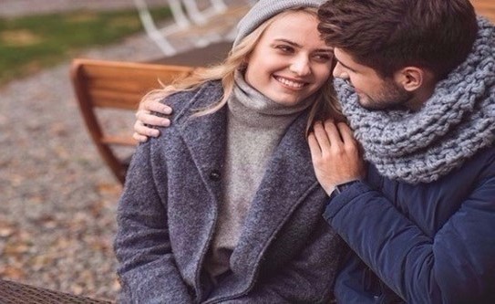 5 طرق لإبعاد شريك حياتك عن شاشة الهاتف والتلفاز