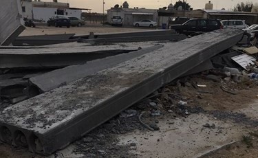 أعمدة المسجد بعد هدمه﻿