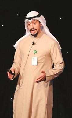 عبدالرحمن الدعيج اثناء استعراضه قصة نجاحه في بيتك﻿