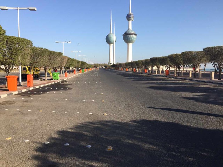 "النظافة العامة": توزيع 25 حاوية بجوار أبراج الكويت استعداداً للأعياد الوطنية