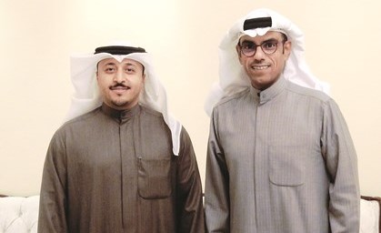 عبدالعزيز الياسين والزميل اسامة المنصور﻿