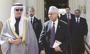 ممثل صاحب السمو الأمير المستشار بالديوان الأميري د.يوسف الابراهيم مغادرا الى الصومال ﻿