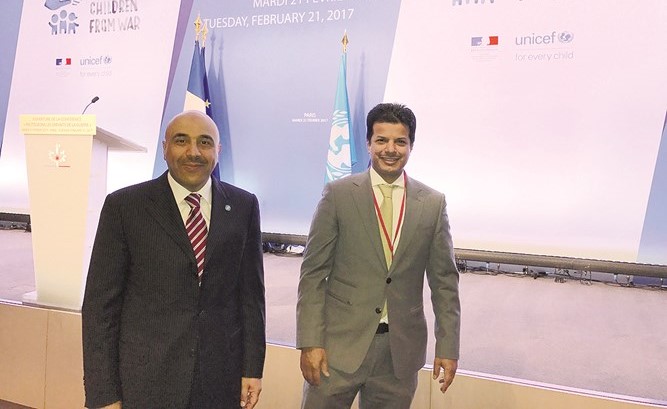 السفير سامي السليمان خلال مشاركته في المؤتمر الدولي (لنحم الأطفال في زمن الحرب) في باريس ﻿