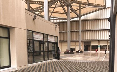 بهو إحدى الكليات﻿