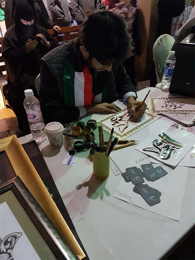 بالفيديو والصور.. كرنفالات احتفالية بالأعياد الوطنية في "المباركية"