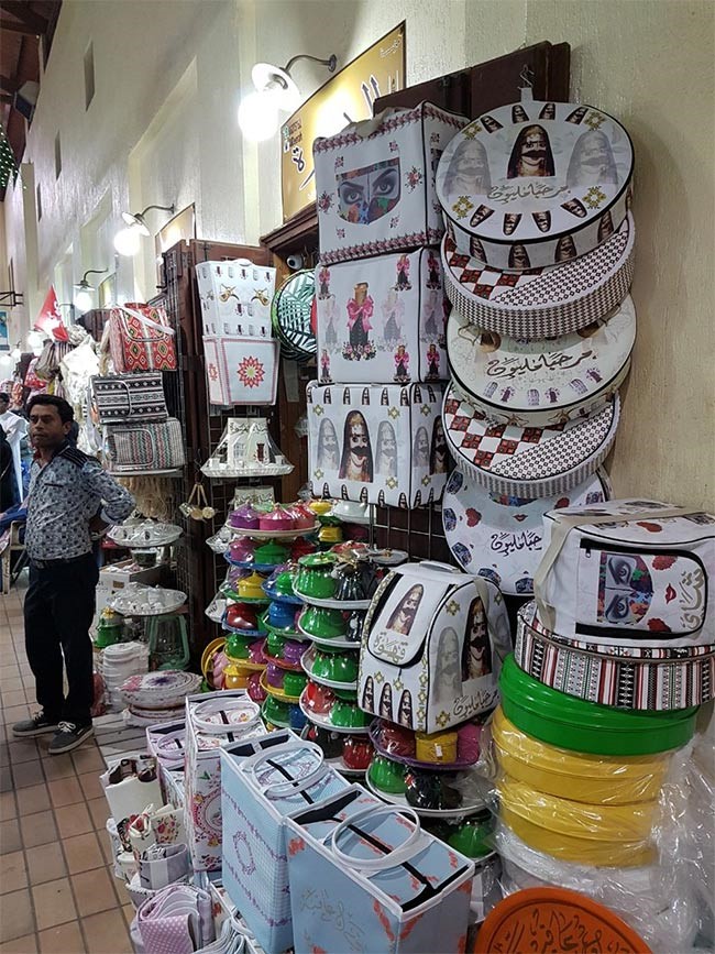 بالفيديو والصور.. كرنفالات احتفالية بالأعياد الوطنية في "المباركية"