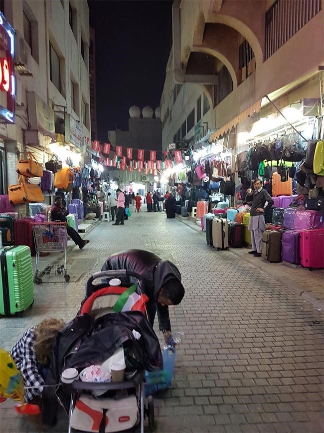 بالفيديو والصور.. كرنفالات احتفالية بالأعياد الوطنية في "المباركية"
