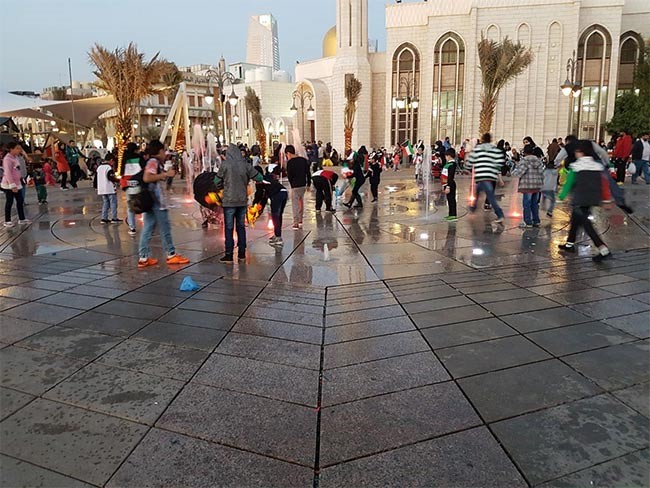 بالفيديو والصور.. كرنفالات احتفالية بالأعياد الوطنية في "المباركية"