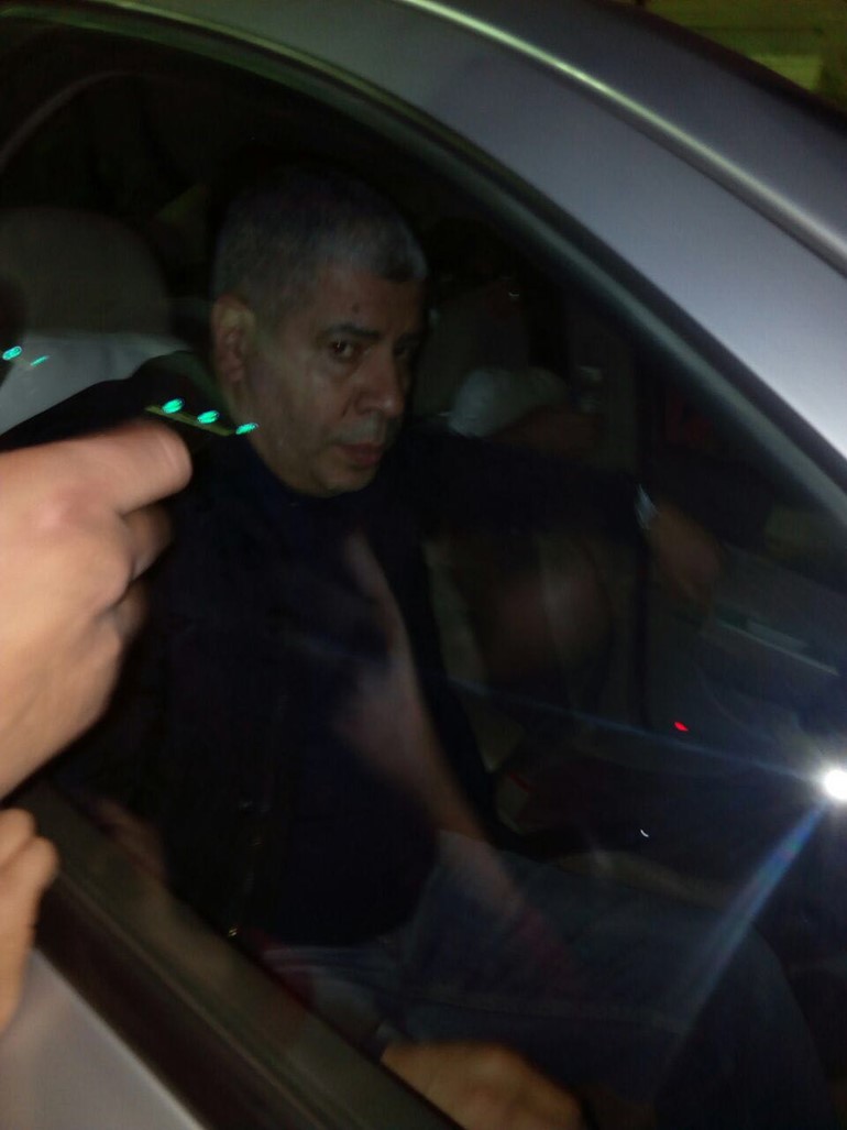 بالفيديو.. مشاركة كبيرة لنجوم الكرة المصرية في عزاء والد أبو تريكة
