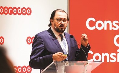 وليد السيد متحدثا خلال المؤتمر ﻿