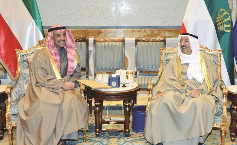 صاحب السمو الامير الشيخ صباح الأحمد مستقبلا مرزوق الغانم ﻿